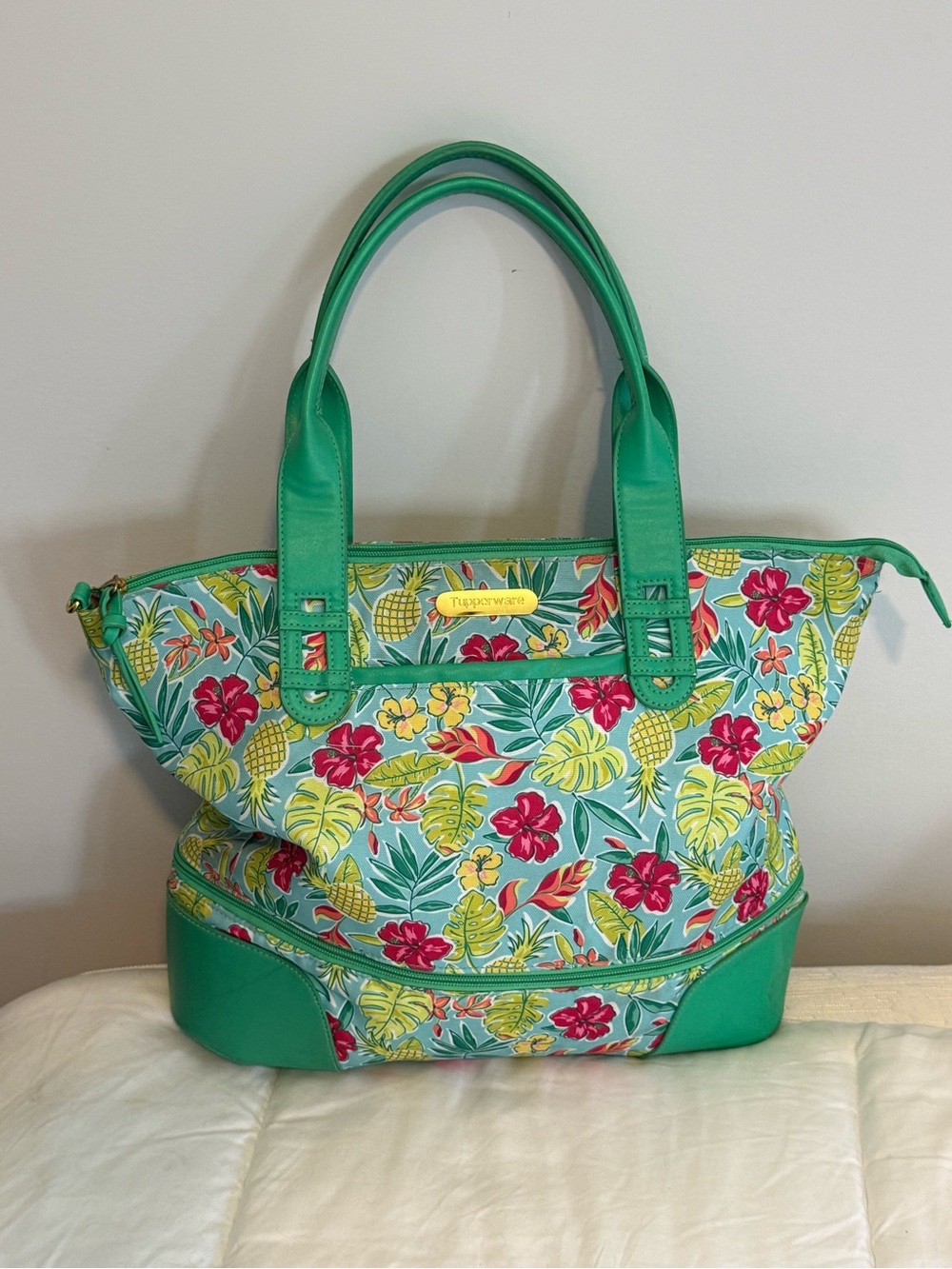 Tupperware Green Blue Yellow Pink Floral Pineapple Hawaiian Tote Purse Bag